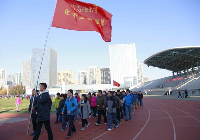 小黄山健步行队伍出发 赵明超摄影 小黄山健步行队伍出发 赵明超摄影